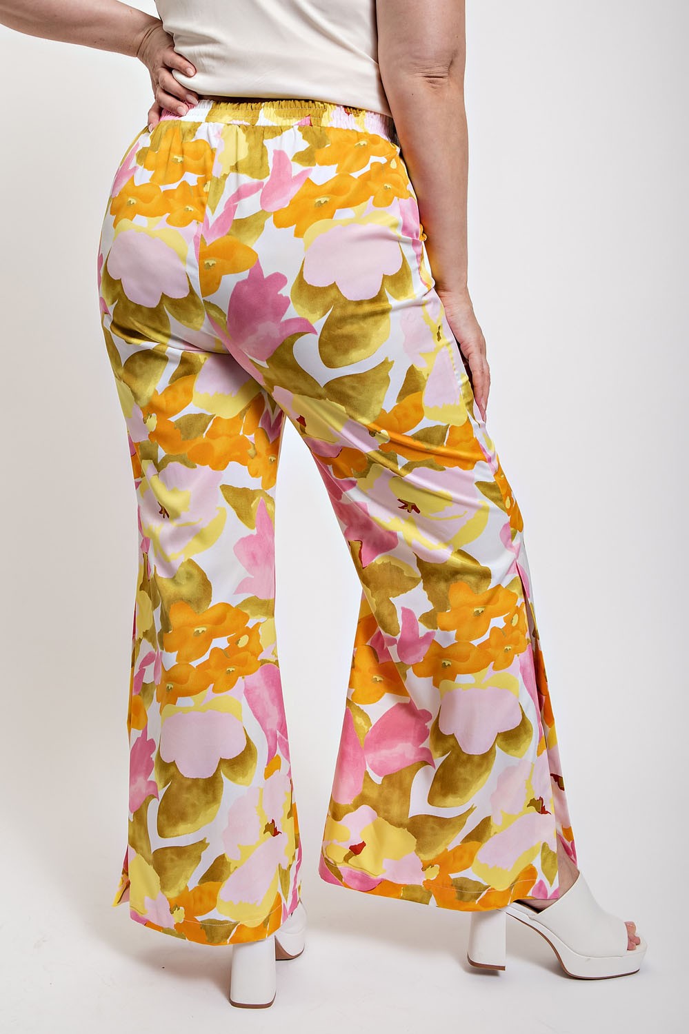 Plus Size Pintucked Slit Pants in Pink Floral