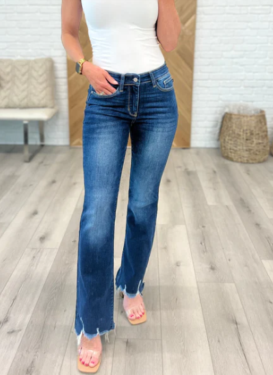 Judy Blue Jeans  Evansville Mid Rise Relaxed Fit JB88304-PL