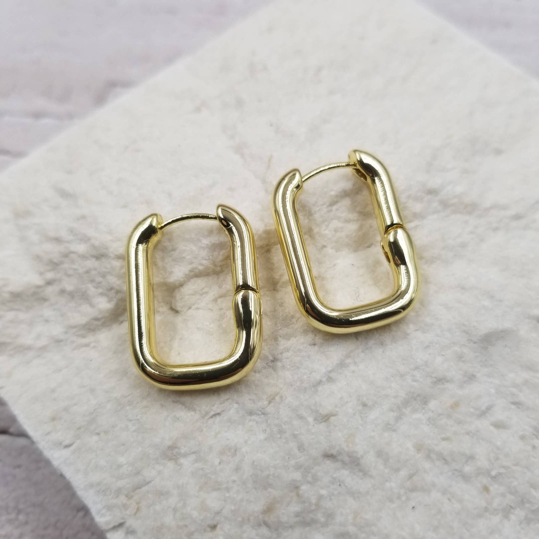 Treasure Wholesale - Mel Gold Hoops Earrings: Silver